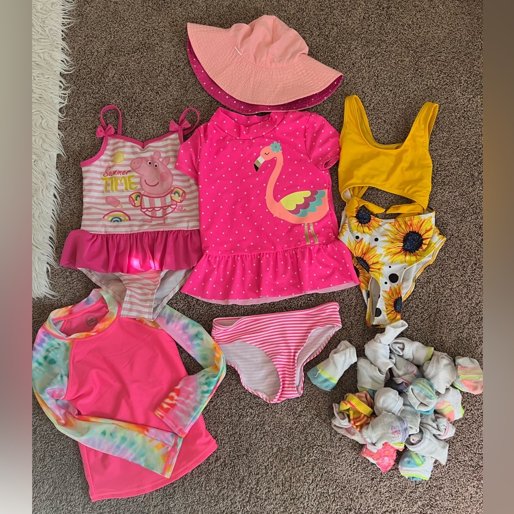 Swimsuit and sock bundle 5t